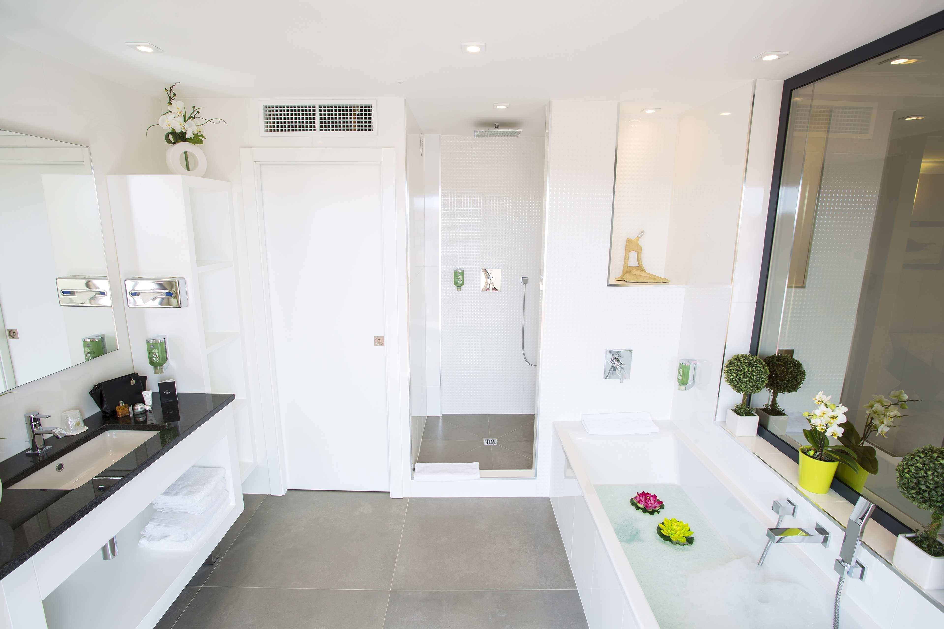 Best Western Plus Cannes Riviera Bagian luar foto