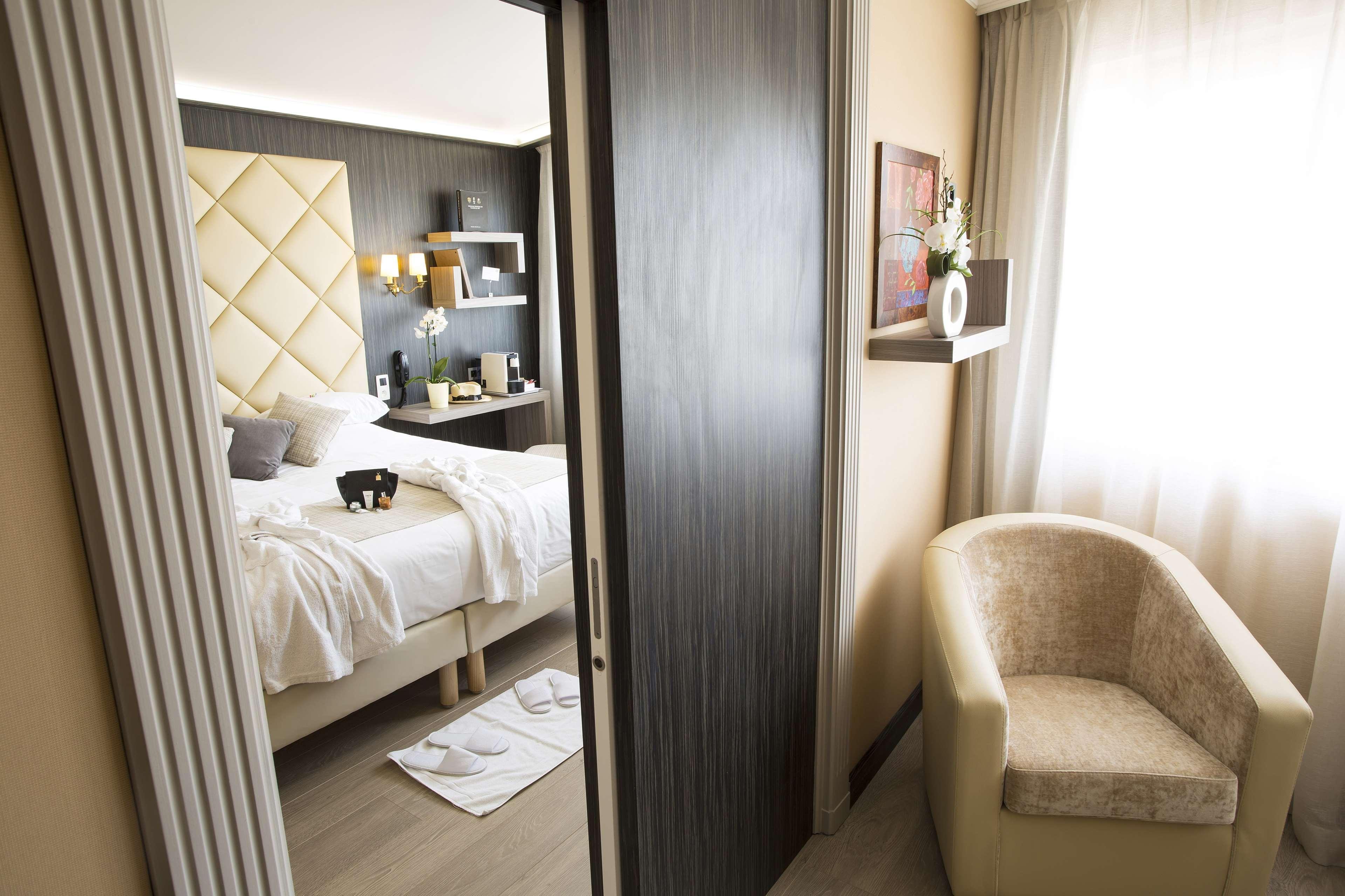 Best Western Plus Cannes Riviera Bagian luar foto